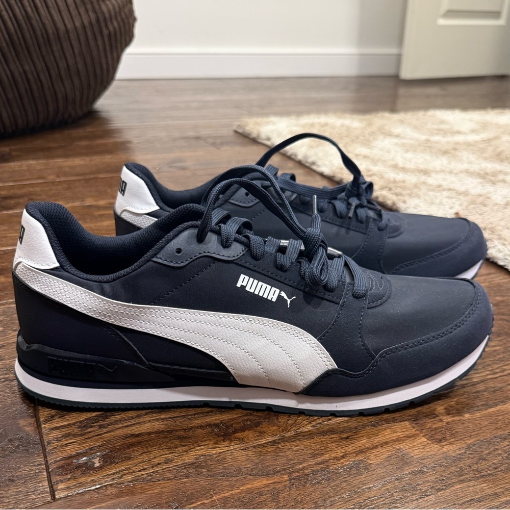 NWOB Puma Sneakers